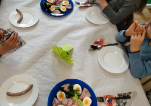 Świąteczne śniadanie w przedszkolu